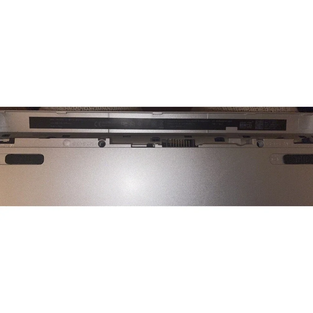 HP Pavilion Notebook – Model 15-ab223cl (i5-8GB RAM) *No Charger*